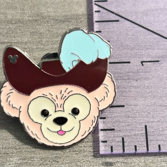 Disney World Parks - Duffy Bear wearing Captin Hooks Hat - Disney Trading Pin - Picture 2 of 3